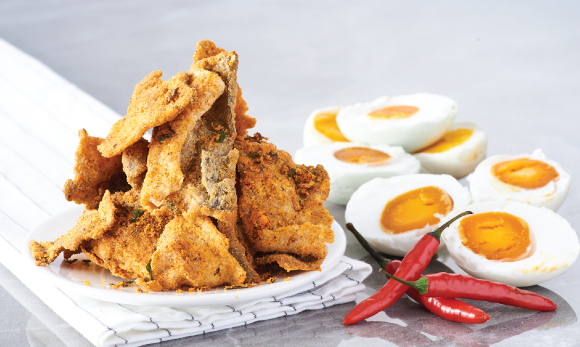 Signature Market Spicy Salted Egg Fish Skin (香辣咸蛋鱼皮) Signature Market Spicy Salted Egg Fish Skin (香辣咸蛋鱼皮)